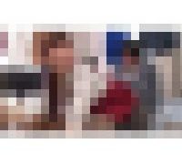 988561