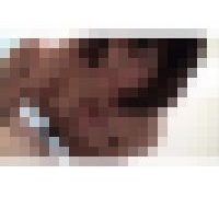 988562