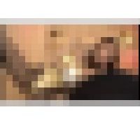 988573