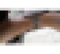 989060
