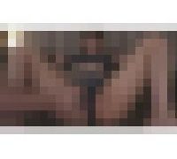 989212