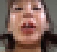 989558