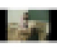 989573
