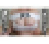 989587