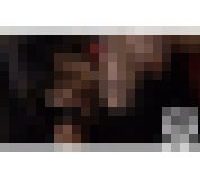 989628