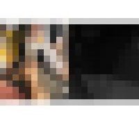 989758