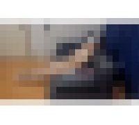 989761