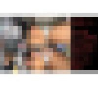 990679