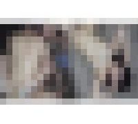 990732