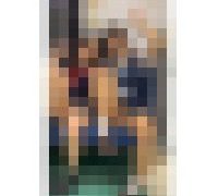 991042