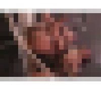 993428
