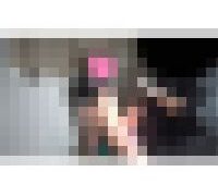 993542