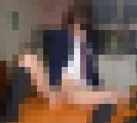997560